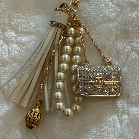 Luxury Pearl & Crystal Handbag Charm Keychain – Gold Tassel Accent - Handmade - Picture 3 of 9